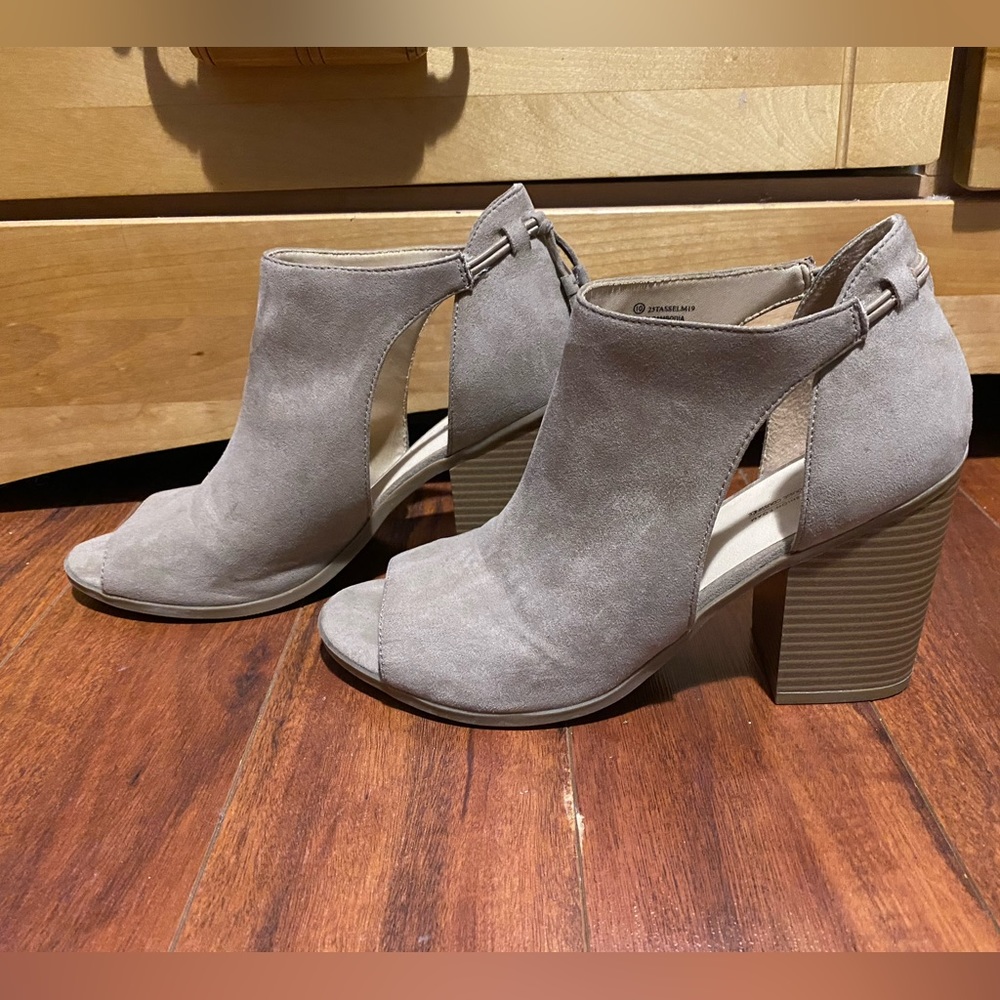 George heels
